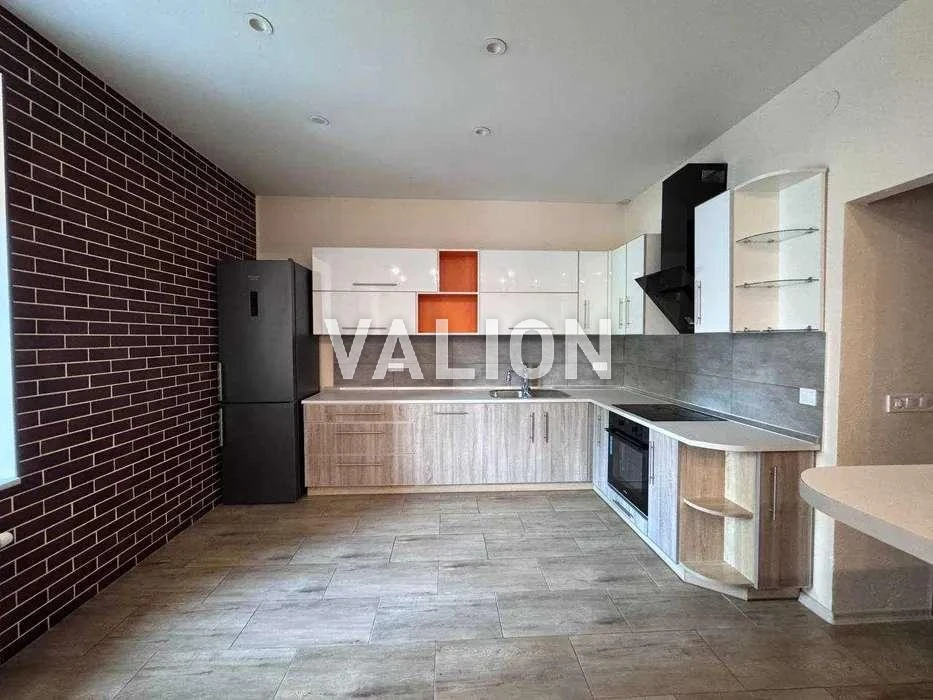 Продаж 3к квартири 87,8 м2 вул. Гарматна 20.