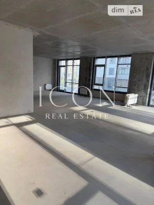 Sale of 3-room apartment 133 sq. m on Andriy Verkhoglyada St. 1-20A