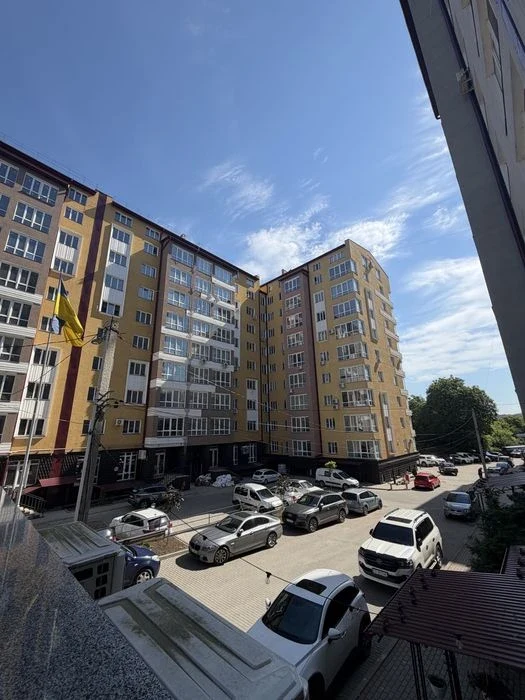 Продаж 3-к квартири 90м2 , здана , рн Майдан