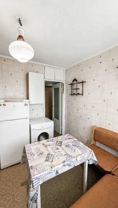 2-room apartment for sale near the city of Demiivska - Holosiivskyi Avenue