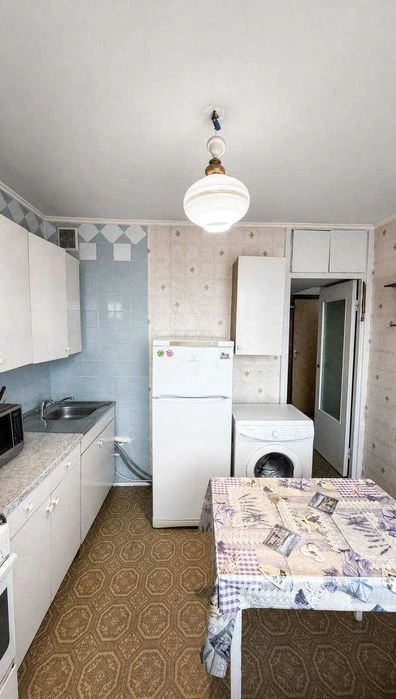 2-room apartment for sale near the city of Demiivska - Holosiivskyi Avenue