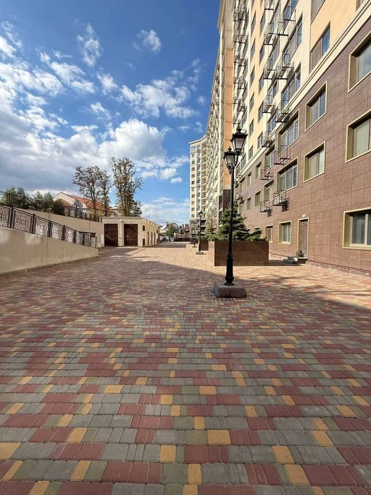 Продам 2х комн. квартиру на 10й Фонтана  в ЖК 31 Жемчужине с