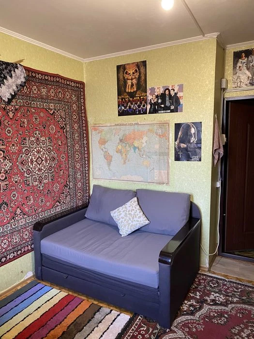 Комната в пятикомнатной квартире по пр.  Добровольского.