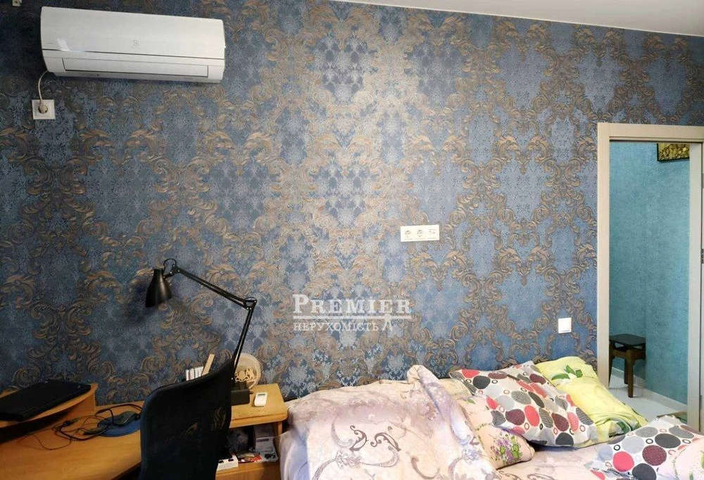 Продам 2-х кім. квартиру у новому Жк