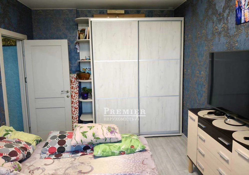 Продам 2-х кім. квартиру у новому Жк