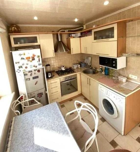 Продам 3 кімнатну квартиру Холодна Гора