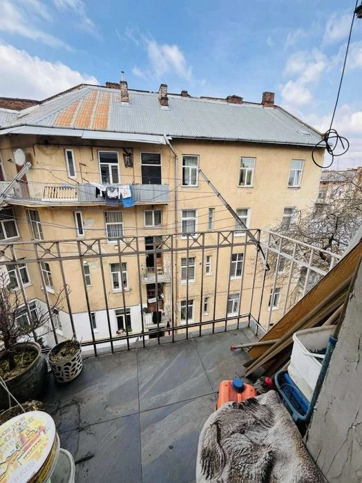4 кімнатна квартира в центрі Львова, вулиця Академіка Кучера