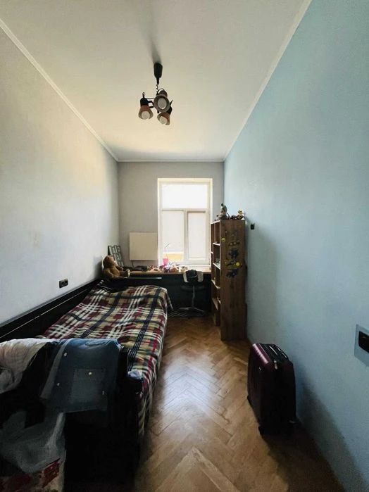 4 кімнатна квартира в центрі Львова, вулиця Академіка Кучера