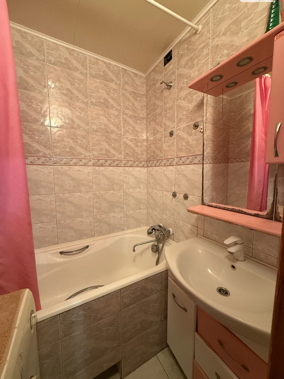 Продаж Квартира Таромське