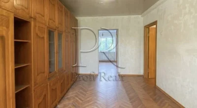 Продаж 2 к. квартири в Шевченківському р-ні вул Довнар-Запол