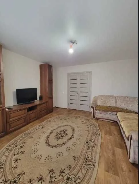 Продаж 3 к квартири 65 м2, жм Придніпровськ, вул. Неміровича