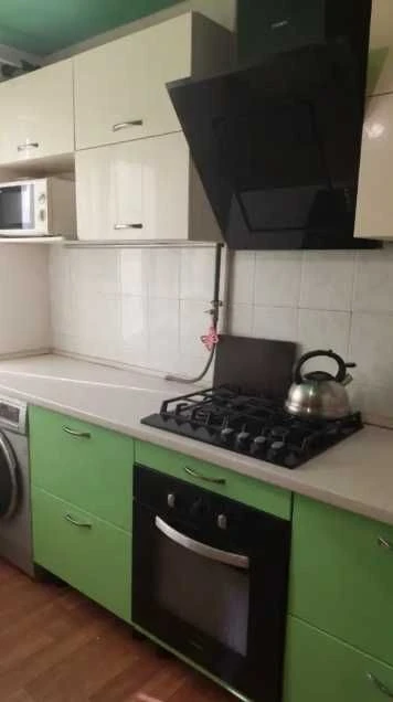 Продаж 3 к квартири 65 м2, жм Придніпровськ, вул. Неміровича
