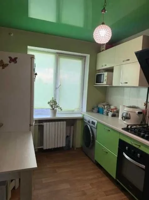 Продаж 3 к квартири 65 м2, жм Придніпровськ, вул. Неміровича