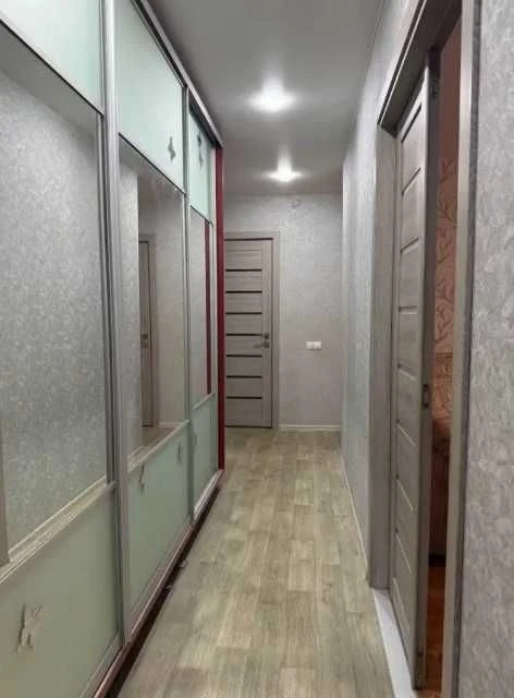 Продаж 3 к квартири 65 м2, жм Придніпровськ, вул. Неміровича