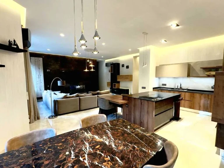 Без комісії. Продаж квартири 155 м. кв. з ремонтом в ЖК прем