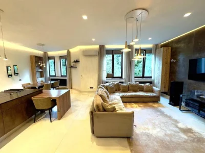 Без комісії. Продаж квартири 155 м. кв. з ремонтом в ЖК прем