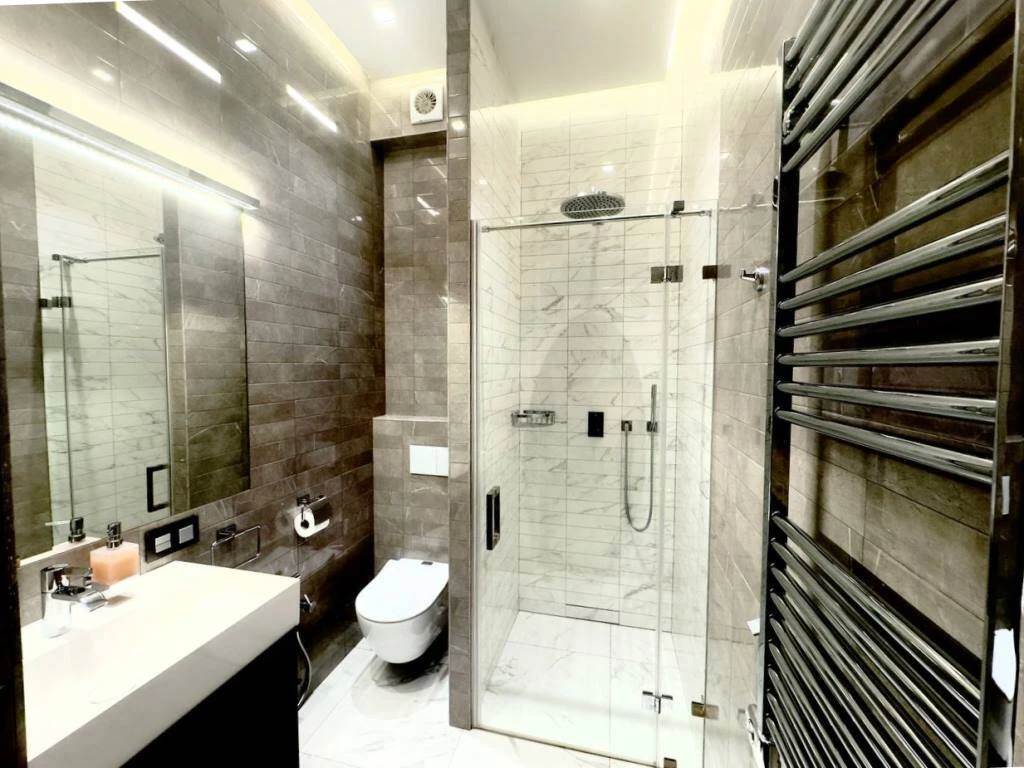 Без комісії. Продаж квартири 155 м. кв. з ремонтом в ЖК прем