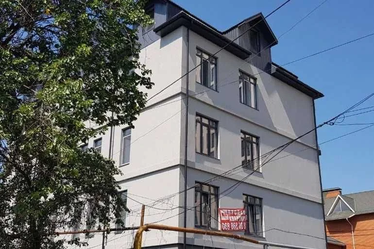 Продам  3-кімнатну квартиру у клубному будинку «Женева» жм П