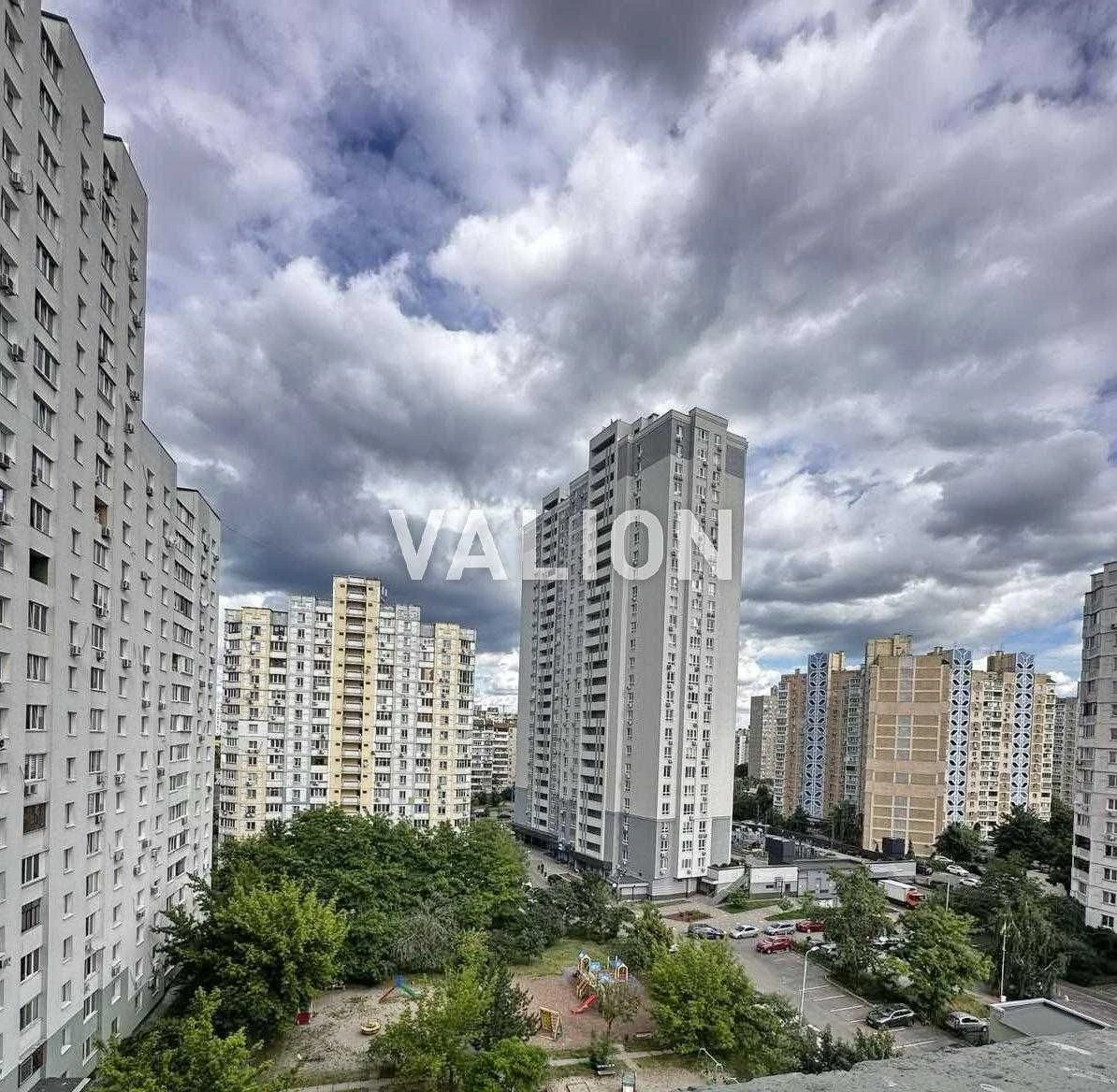 Продаж однокімнатної квартири по вул. Драгоманова 8б Дарниць