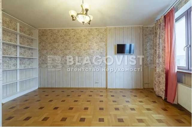 Продаж квартири  Вишукана 3 кімн 95м2 ЖК Вікторія пр.Бересте
