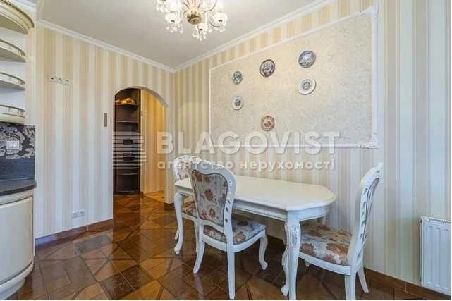 Продаж квартири  Вишукана 3 кімн 95м2 ЖК Вікторія пр.Бересте