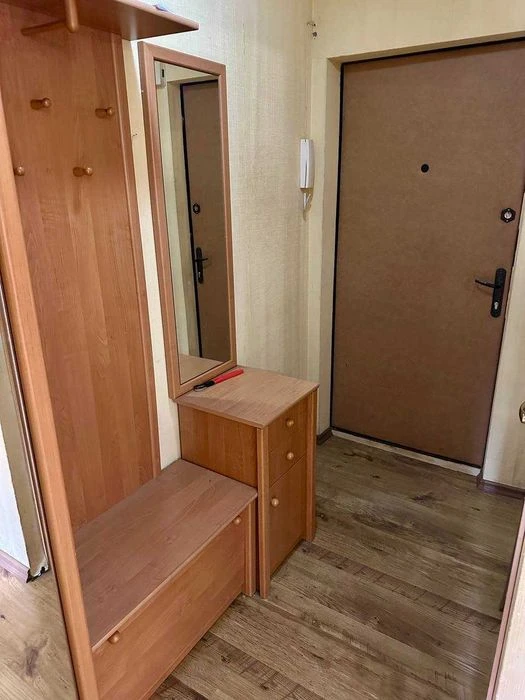 продаж квартири/ героїв Севастополя 16, 1 кімнатна