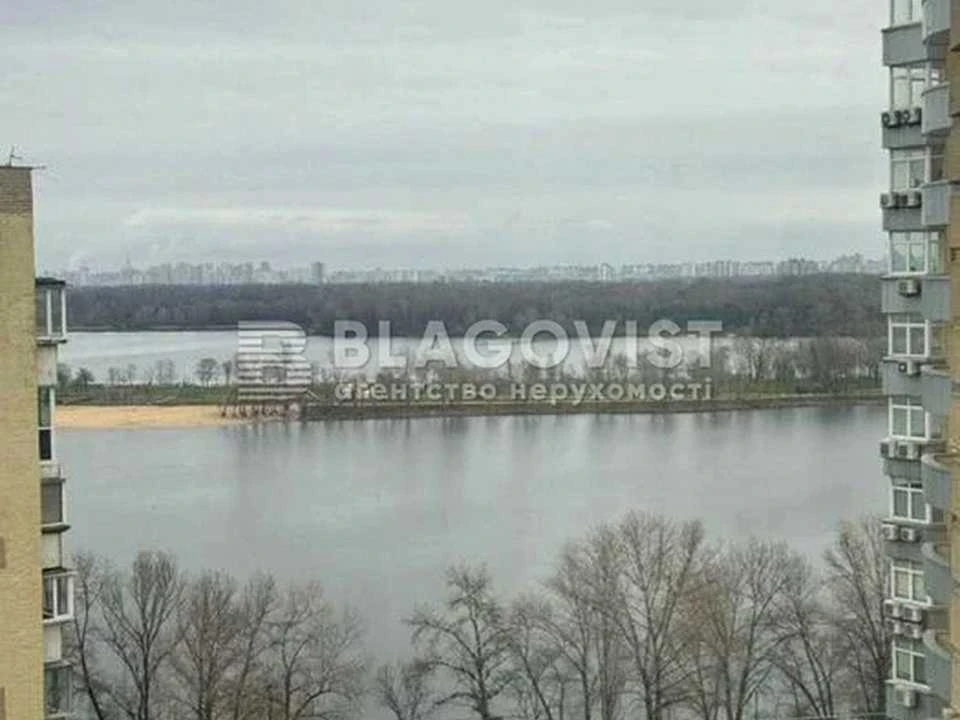 Квартира. Київ, Володимира Івасюка просп. (Героїв Сталінград