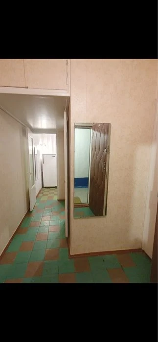 Продаж 1 кімнатноі квартири вул.Стародніпровська 4/9