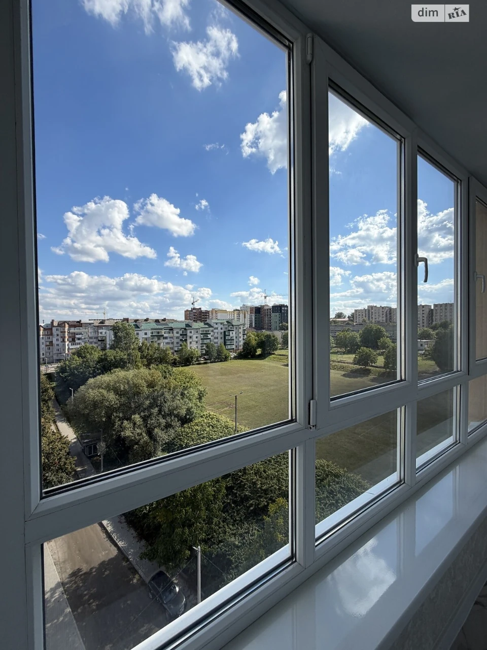 Продаж Квартира Виставка