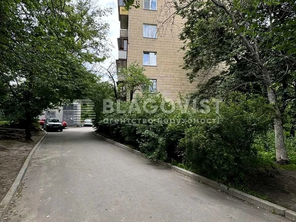 Квартира. Київ, Преображенська вул. (Івана Клименка)
