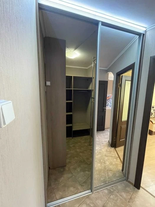 Без комісії! Продаж 1 кімнатної Оболонь вул.О.Архіпенка (Мат