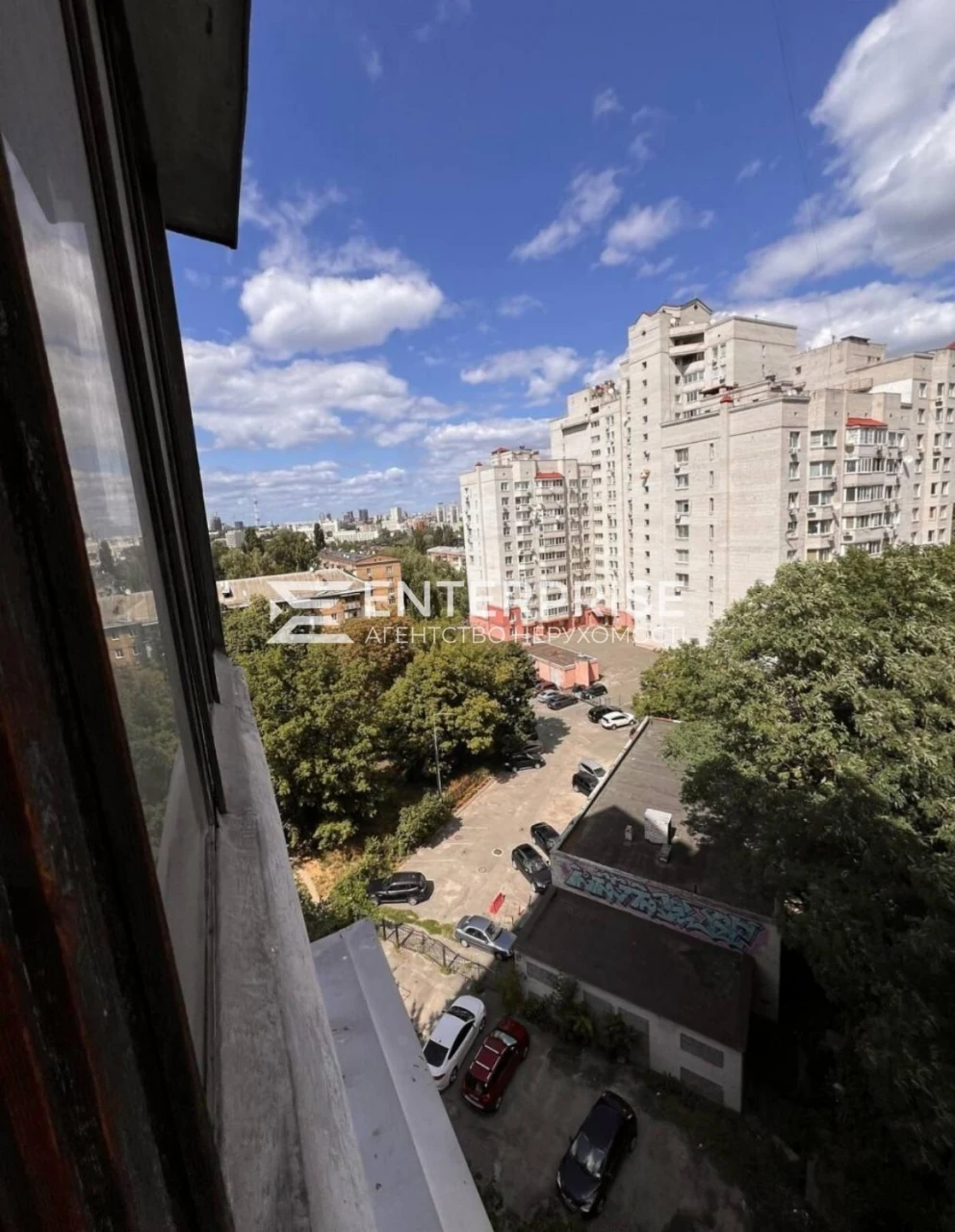 Продажа 3к квартири в Солом'янському районі, вул. Єреванська