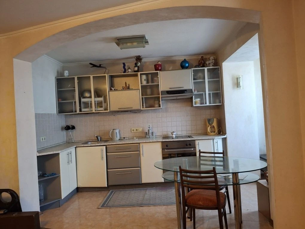 Продаж 1 кім. квартири на Сосницькій 10