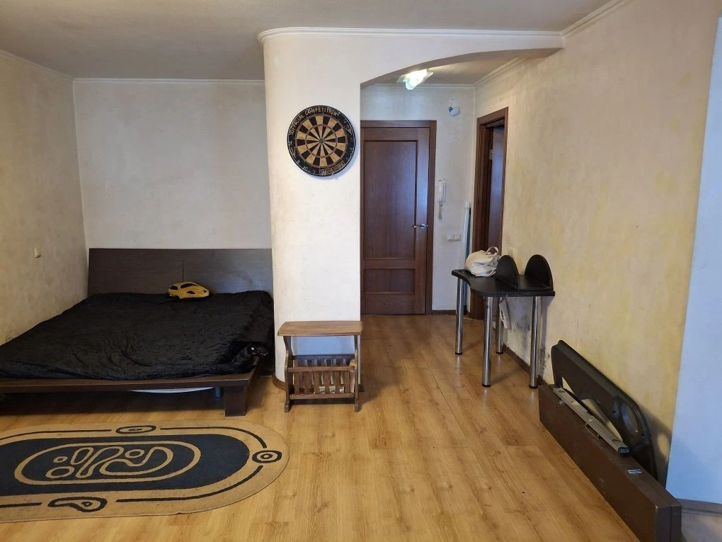 Продаж 1 кім. квартири на Сосницькій 10