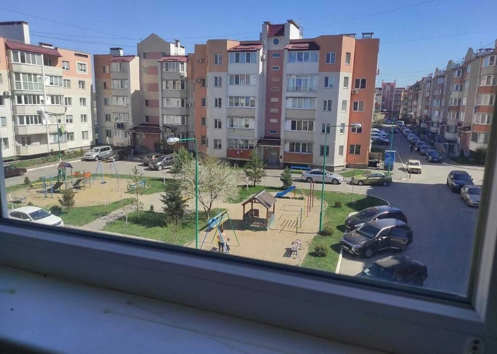 Продається 2к квартира в мікрорайоні Академічний
