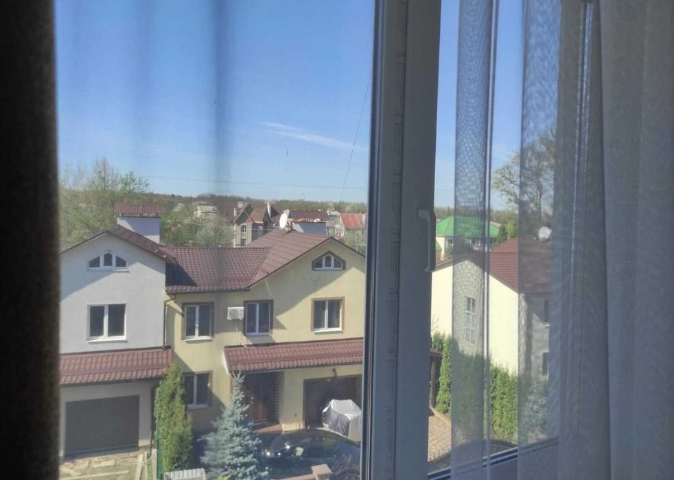 Продається 2к квартира в мікрорайоні Академічний