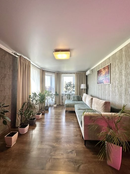 Продаж 2-кімн.квартири в центрі Луцька