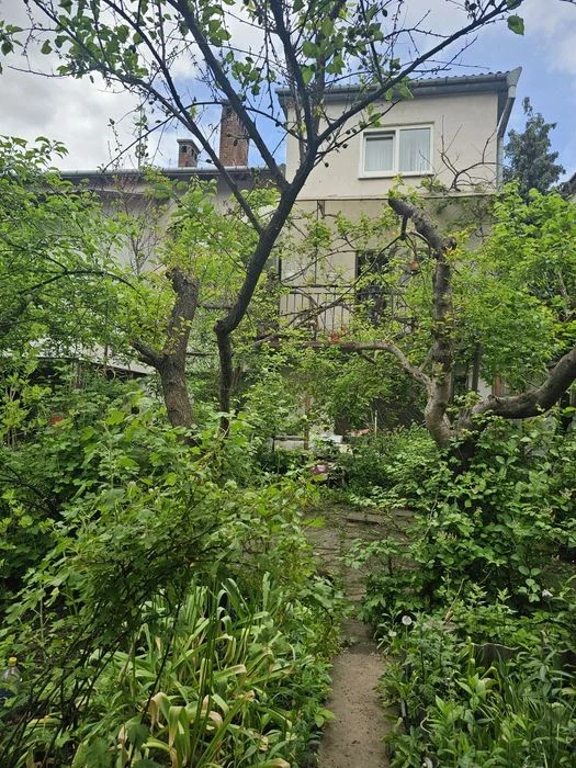 Продаж будинку  Чернівці