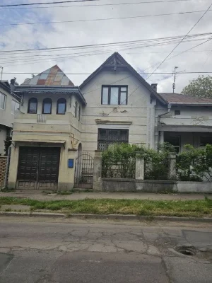 Продаж будинку  Чернівці