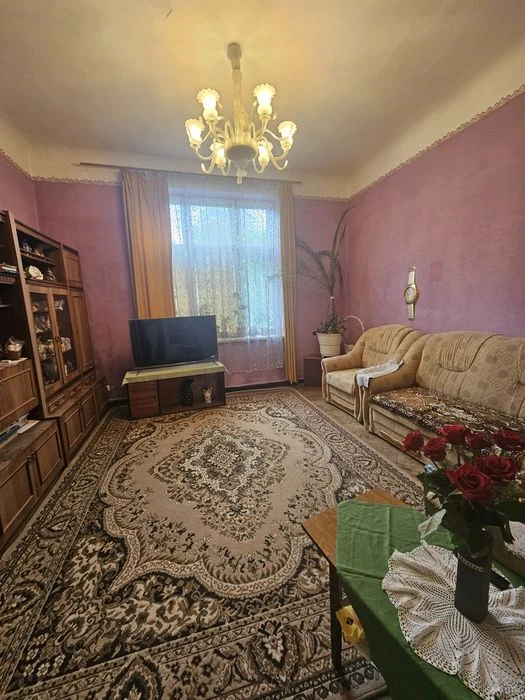 Продаж будинку  Чернівці