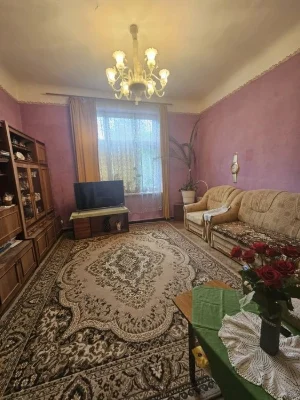 Продаж будинку  Чернівці