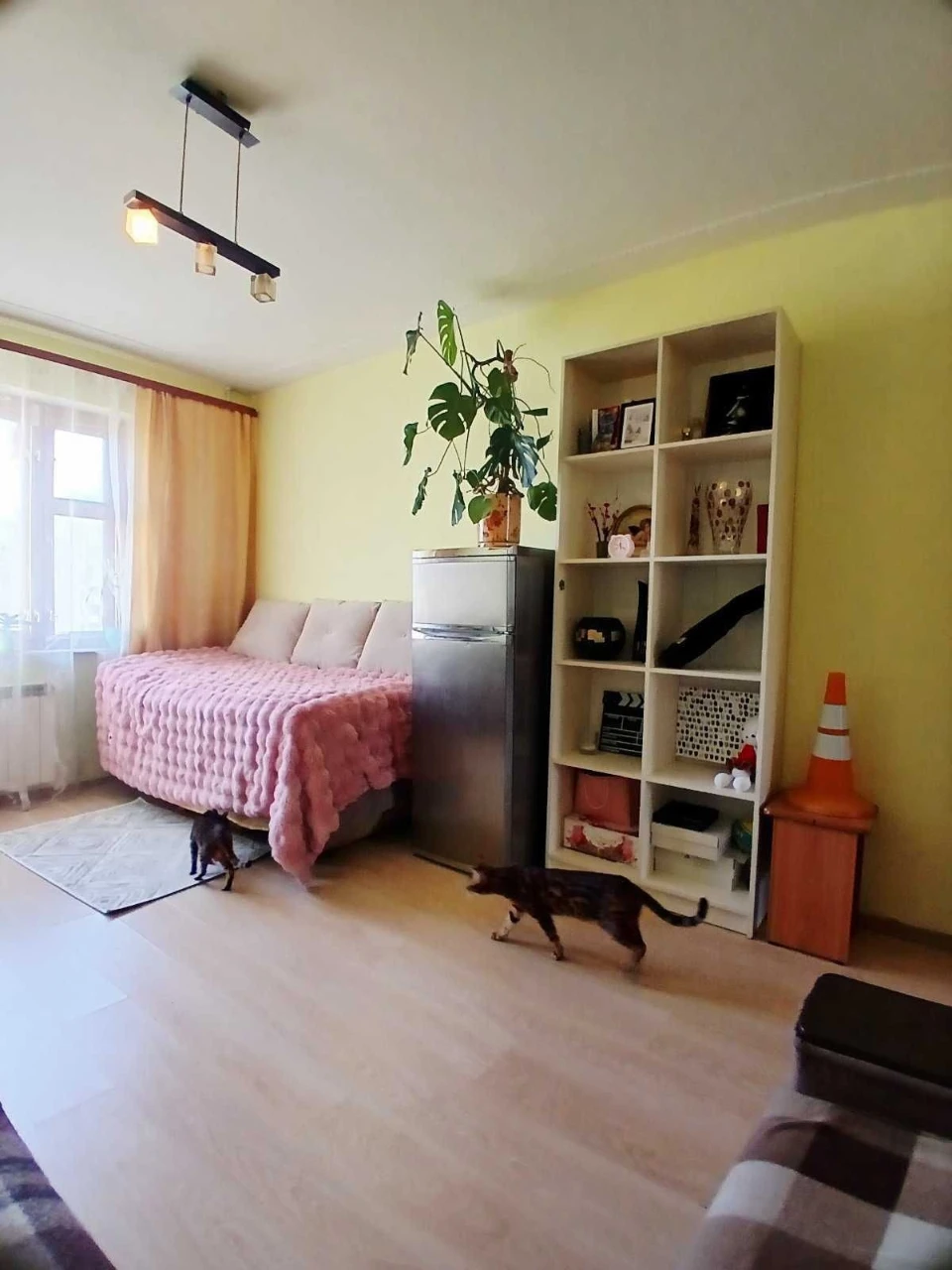 Продається 3-кімн. кв., Деснянський р-н, Троєщина вул. Олекс