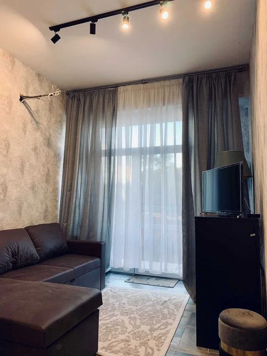 I will sell a cozy bright 2-room studio apartment in the residential complex Baku Center Remon
