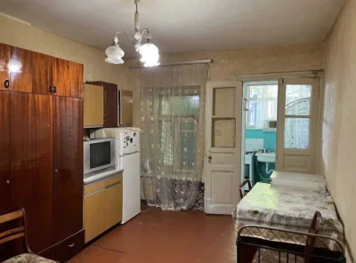 Срочно продам самостоятельную однокомнатную квартиру в Центр