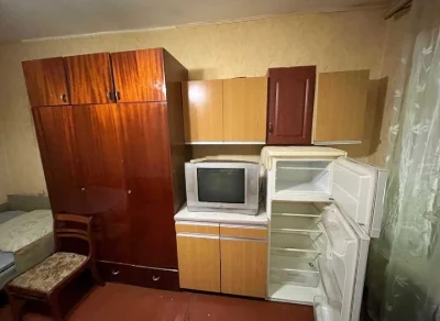 Срочно продам самостоятельную однокомнатную квартиру в Центр