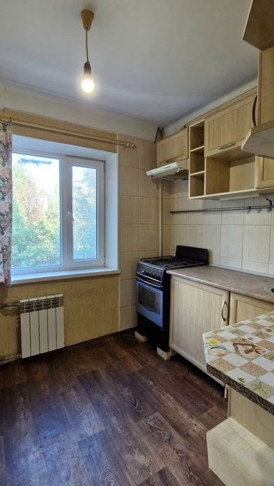 Продам 2-кімнатну квартиру на Осипенківському. Правий берег