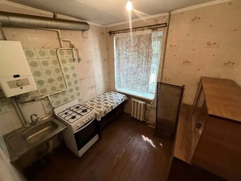 Продам 1к квартиру Александра Поля пр. 127