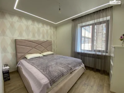 Продаж Квартира Титова