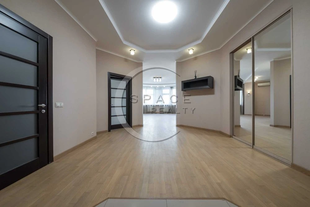 Продаж 4к квартири 182м2 Лесі Українки 7Б Печерськ Генератор