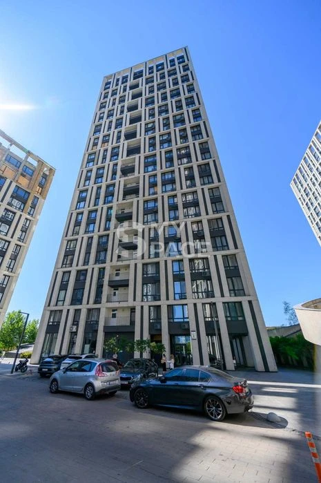 Продаж 2к квартири в ЖК Славутич, 67м.кв метро Осокорки, Зар